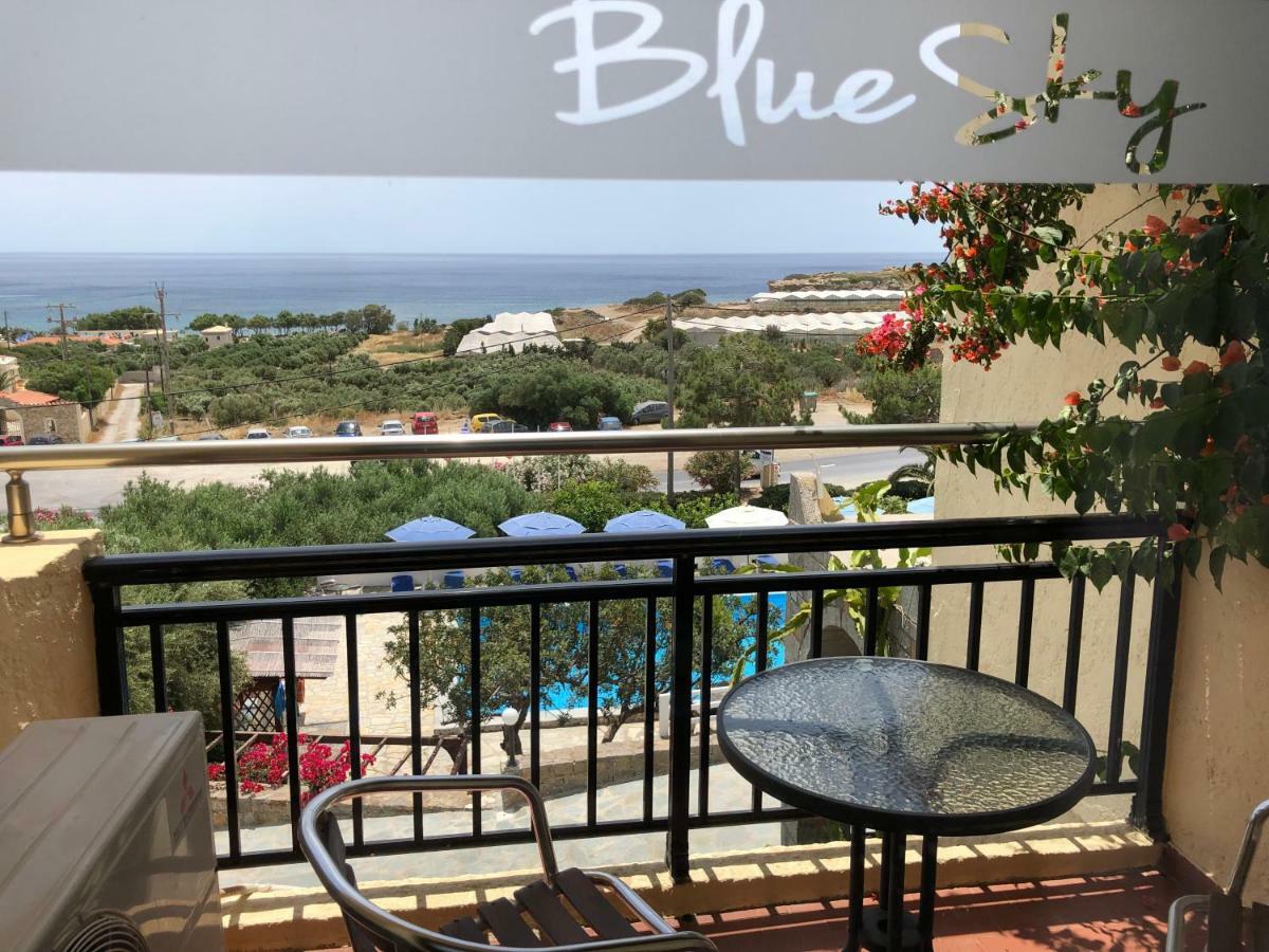 Blue Sky Hotel 考特索纳里 外观 照片